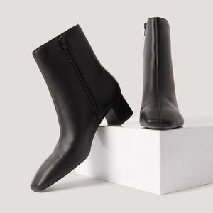 NA-KD Square Slanted Toe Low Boots